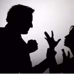 हात पकडून विनयभंग